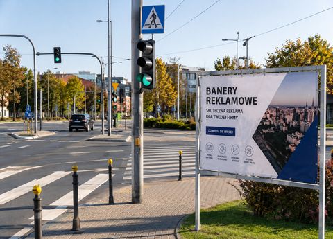 Dlaczego warto postawić na baner reklamowy?